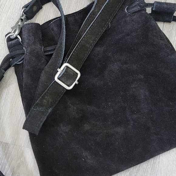 NWT FREE PEOPLE BILLIE SUEDE CROSSBODY BAG BLACK - Picture 6 of 8